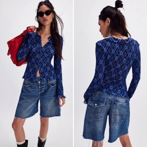 Free People Blouse Blue caught A Feeling Cardi Smocked Long Sleeve XS - Picture 2 of 9